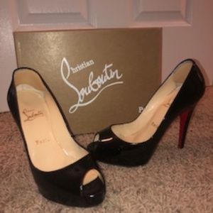Christian Louboutin Very Prive Black Peep Toe $565